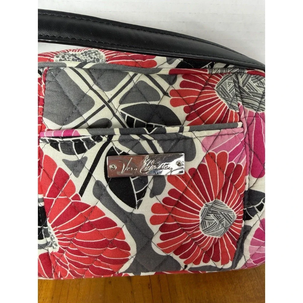 Vera‎ Bradley Floral Nightingale Crossbody Bag Quilted Red Gray Black Retired